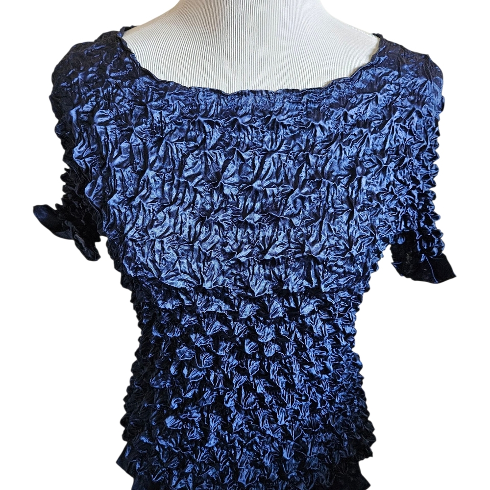 Vintage Elegant Navy Blue Crinkle/ Bubble Top One Size - Picture 10 of 10